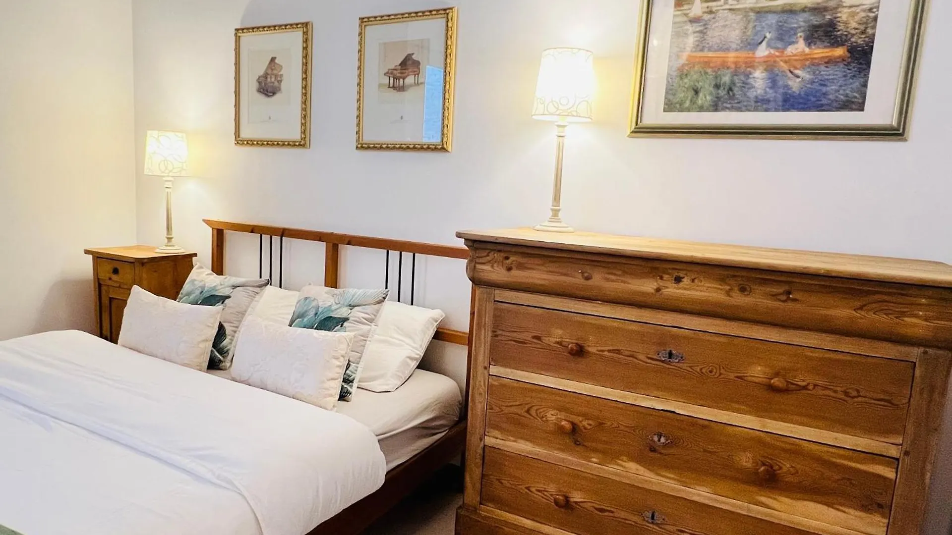 דירות Charming Antwerp Hideaway