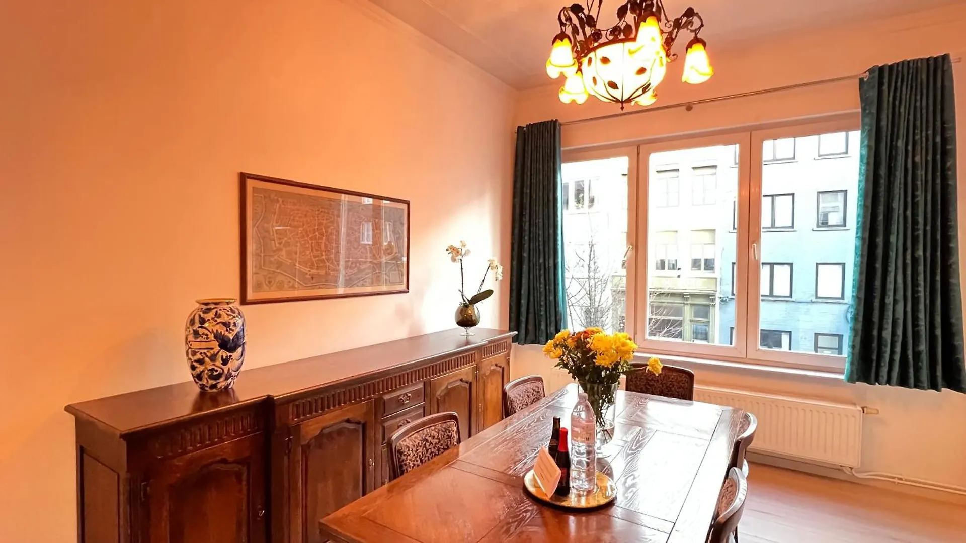 Charming Antwerp Hideaway Apartment